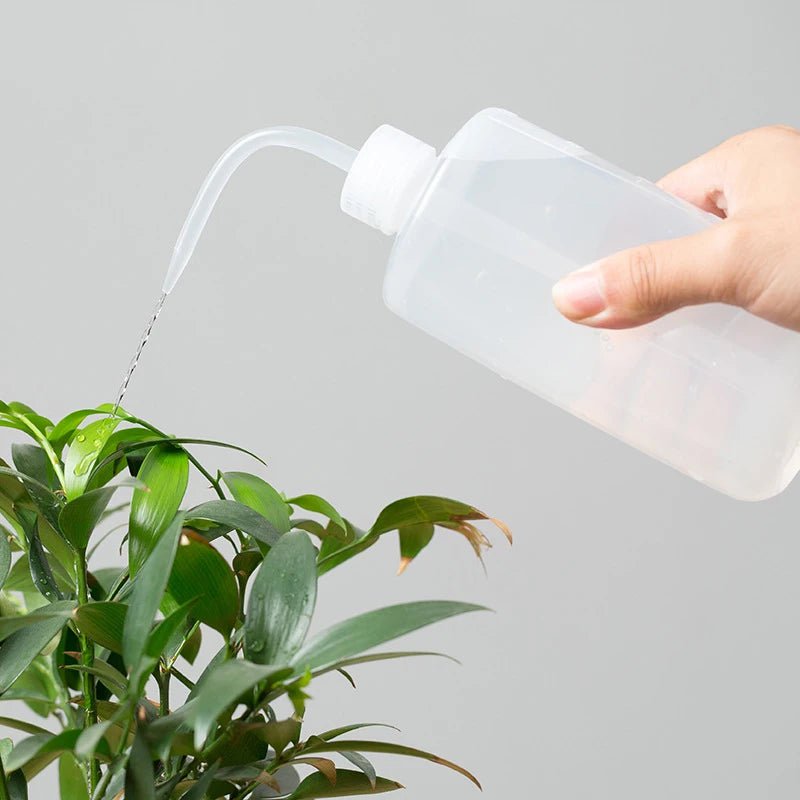 Storazone 150/250 / 500mL Water Beak Pouring Kettle Tool Succulents Plant Flower Watering Can Squeeze Bottles with Gardening Tools Garden