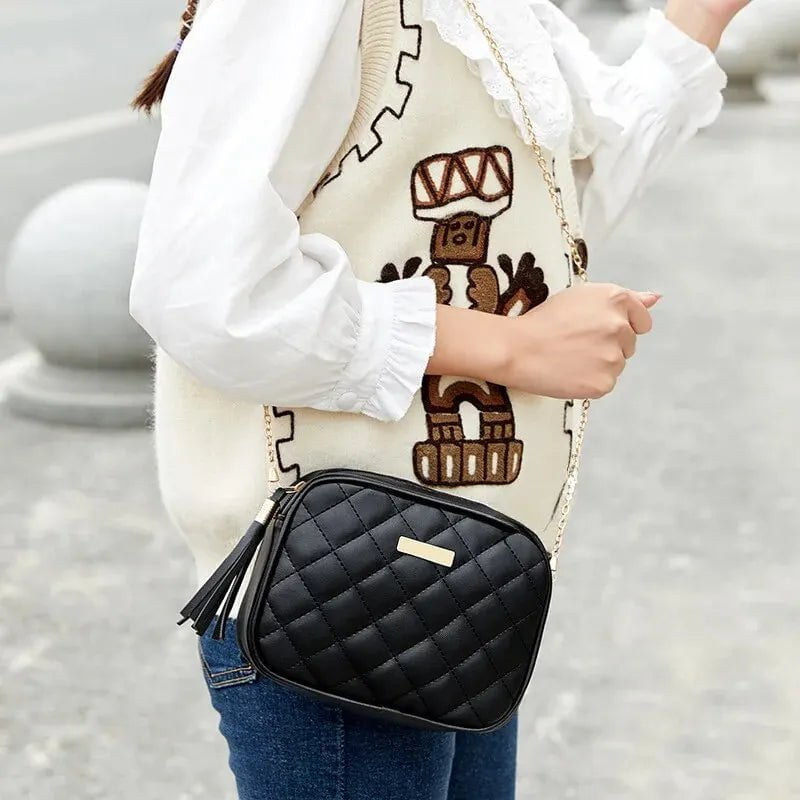 Storazone 2021 Urban Simple Style Embroidered Pattern Pure Color Chain Shoulder Crossbody Casual Trendy Mobile Phone Small Square Bag