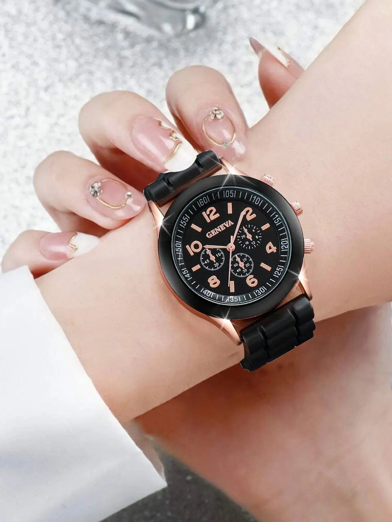 Storazone 2023 Women Watches New Fashion Luxury Brand Women's Watch Silicone Strap Quartz Wrist Watch For Female Relogio Feminino