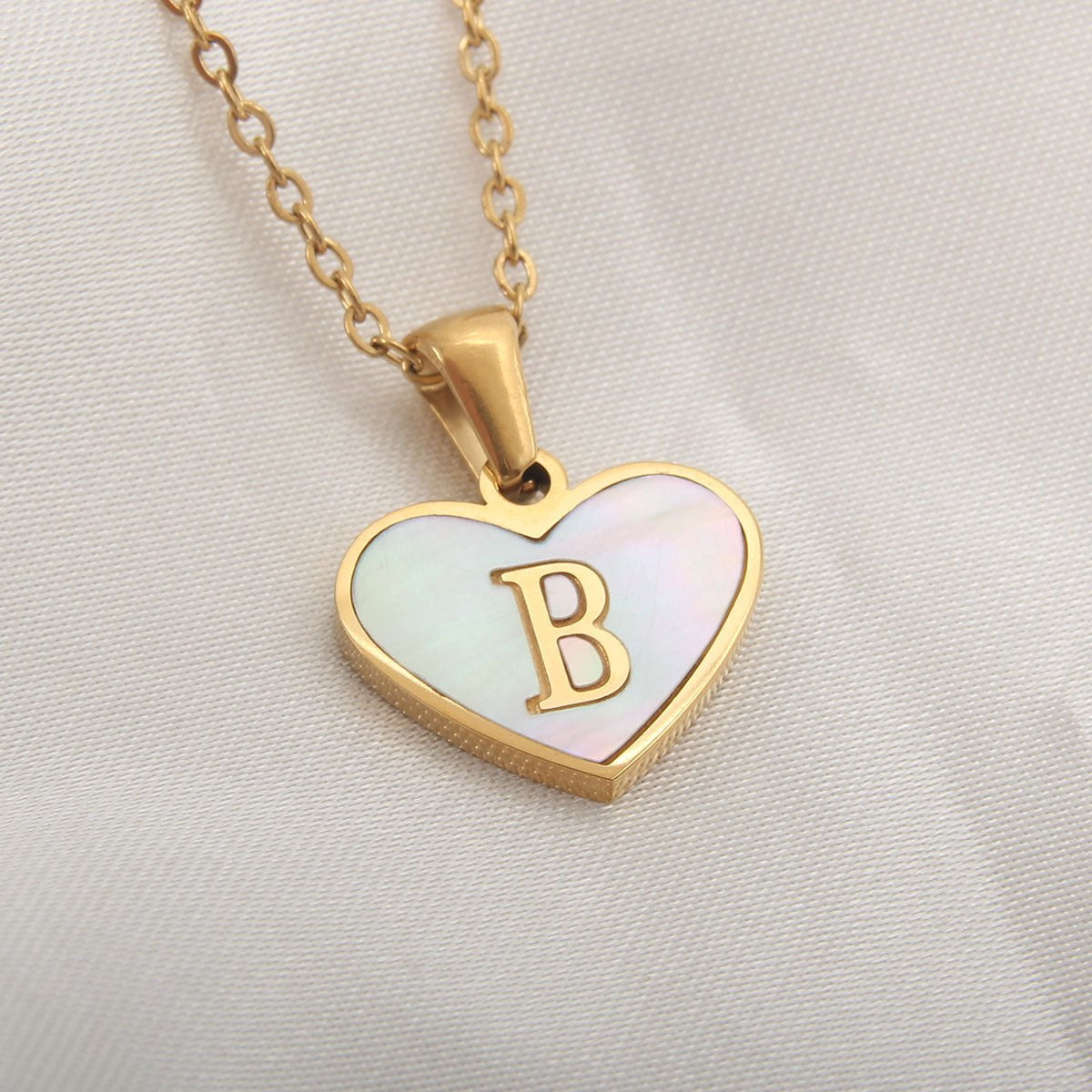 STORAZONE Best Seller B 26 Letter Heart-shaped Necklace White Shell Love Clavicle Chain Fashion Personalized Necklace For Women Jewelry Valentine's Day