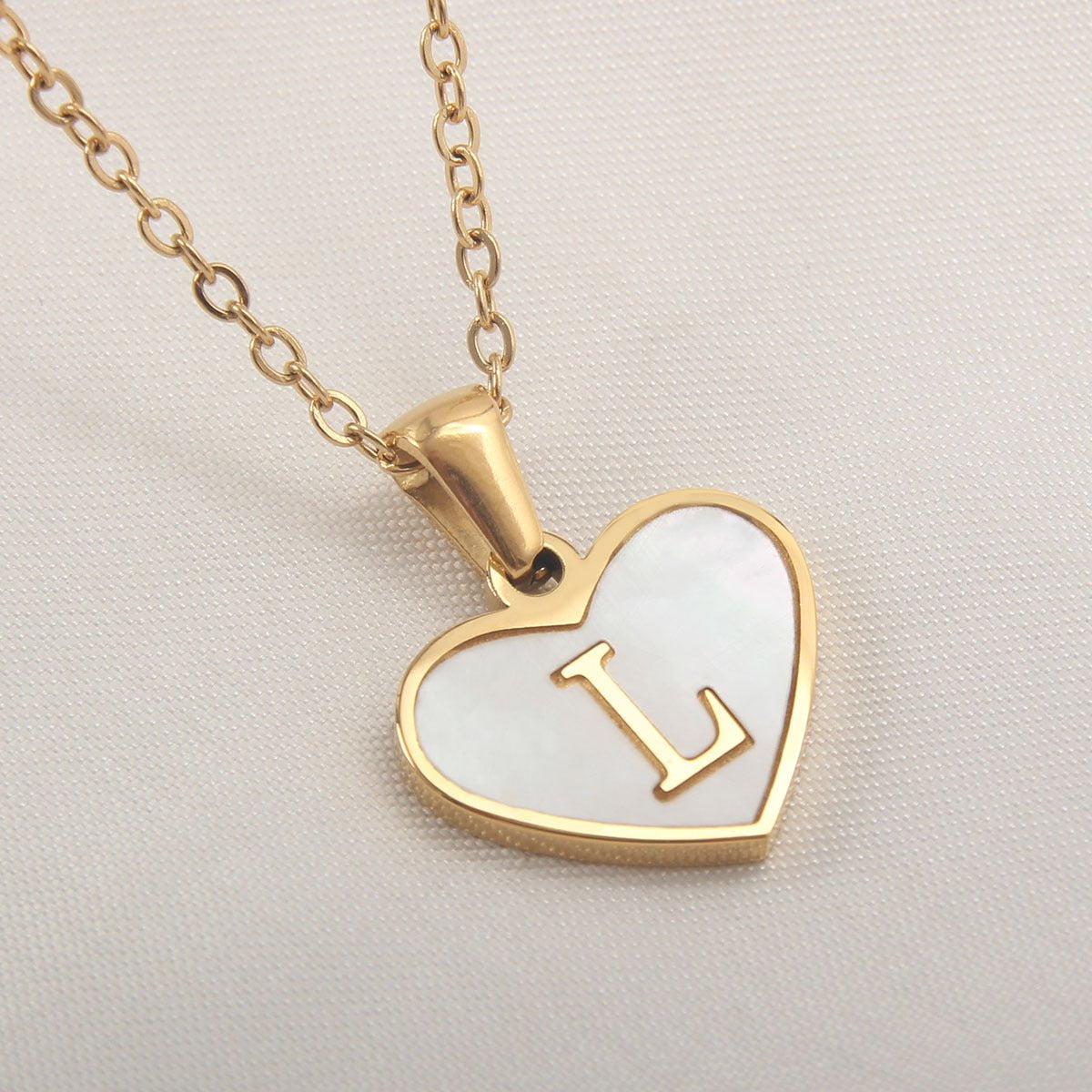 STORAZONE Best Seller L 26 Letter Heart-shaped Necklace White Shell Love Clavicle Chain Fashion Personalized Necklace For Women Jewelry Valentine's Day