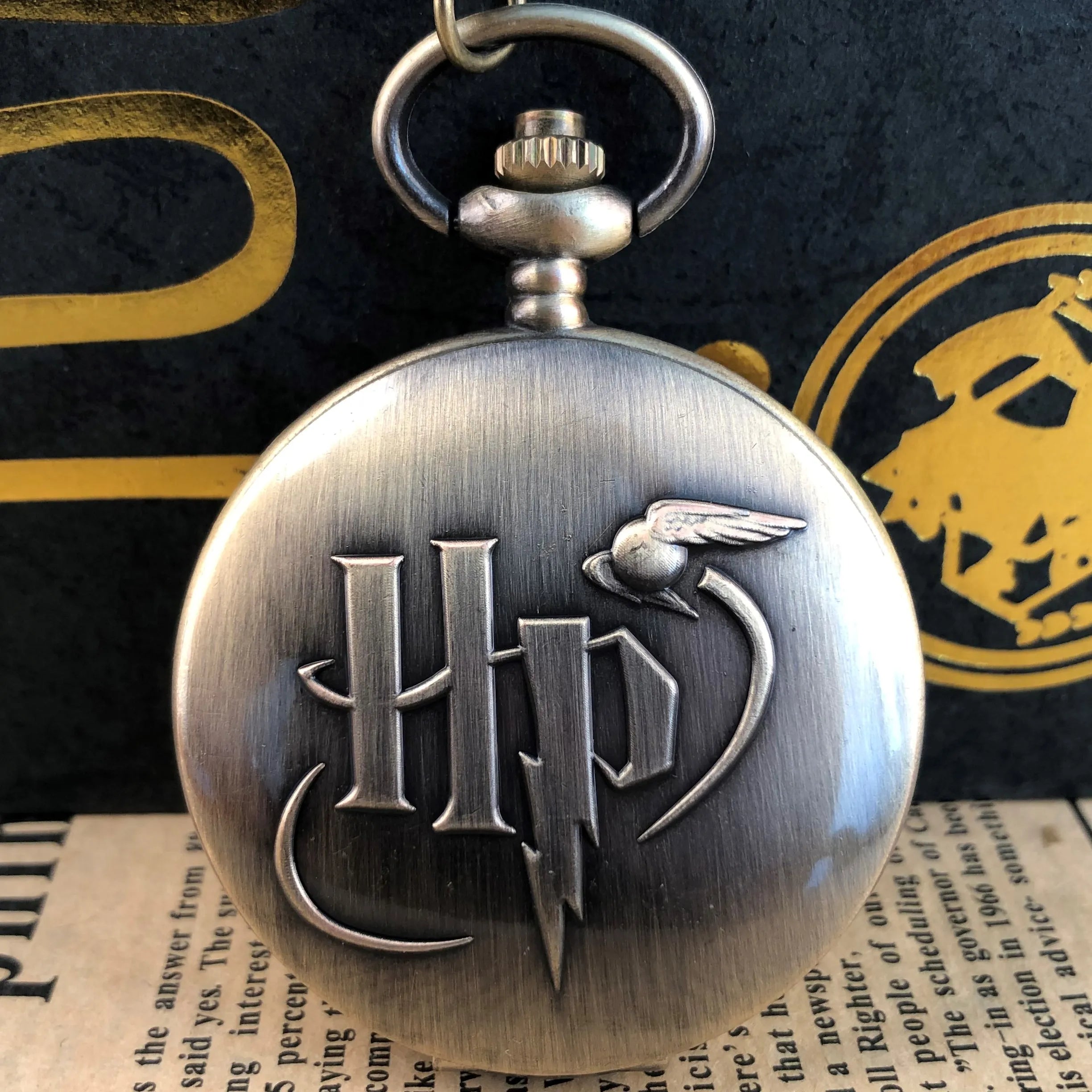Storazone bronze Classic popular letter pattern movie theme Quartz pocket watch white dial Roman numerals necklace male and female students gift