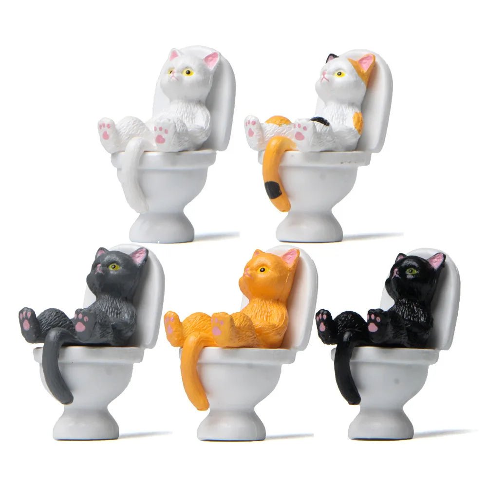 Storazone Cat on Toilet Resin Home Decoration Action Figure Dollhouse Landscape Accessories Fairy Garden Miniatures Desktop Model Ornament