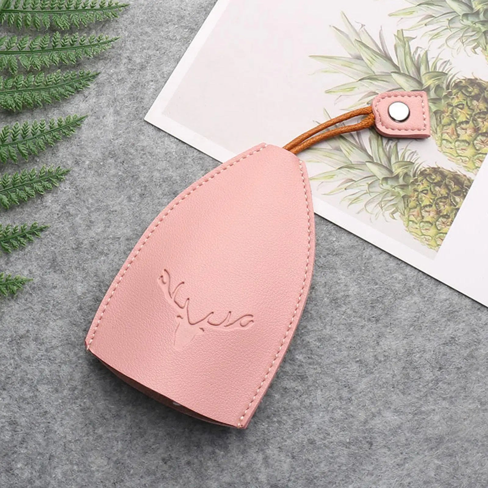 Storazone Christmas Elk Key Box Cute Pull Out Key Wallets Case PU Leather Key Case Pull Type Pocket Key Holder For Keys Leather keychain