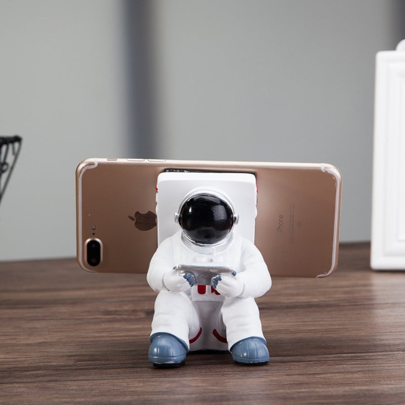 STORAZONE Electronics Astronaut Simple Astronaut Mobile Phone Stand Student Desktop Holder Cute Spaceman Cell Phone Holder Creative Gift Small Desk Decoration