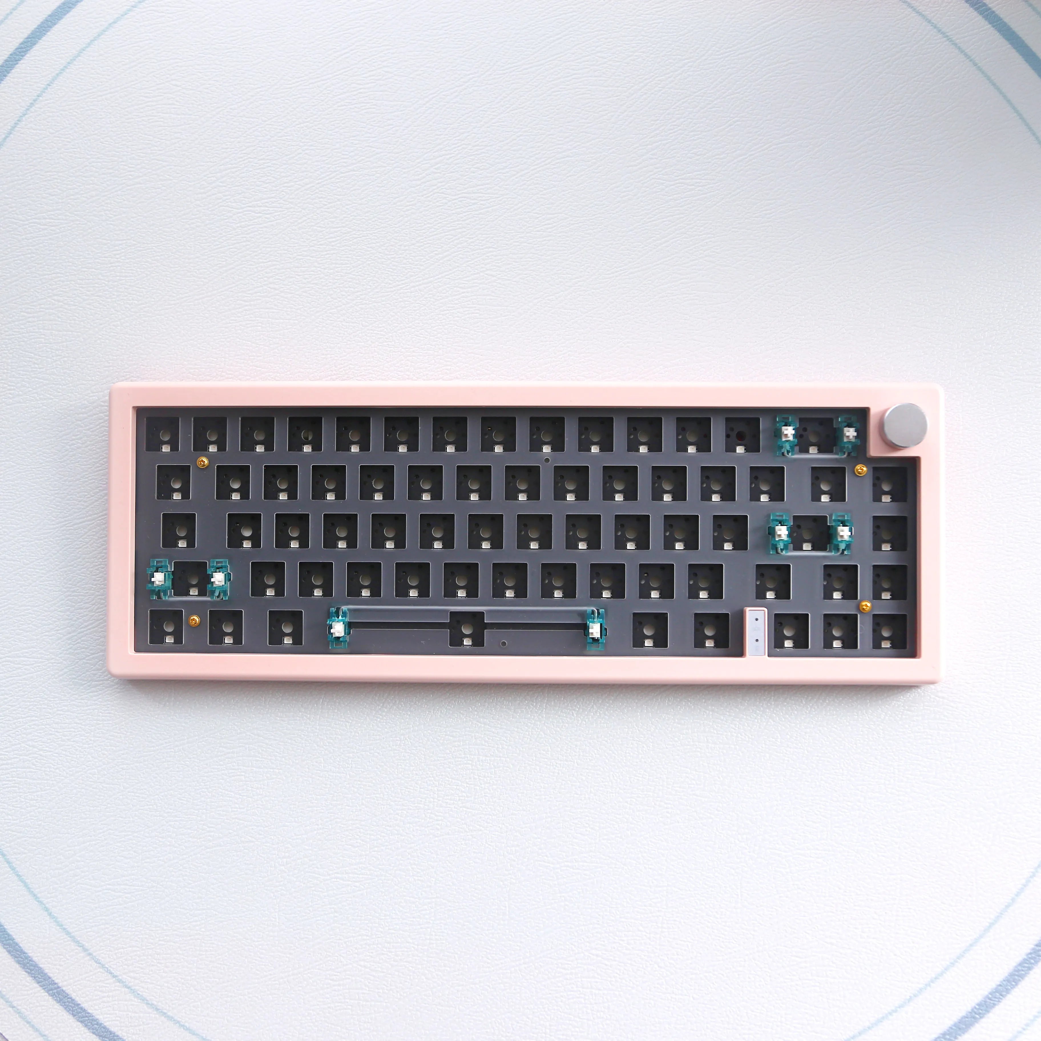 Storazone GMK67 pink / no switch GMK67 65% Gasket Bluetooth 2.4G Wireless Hot-swappable Customized Mechanical Keyboard Kit RGB Backlit