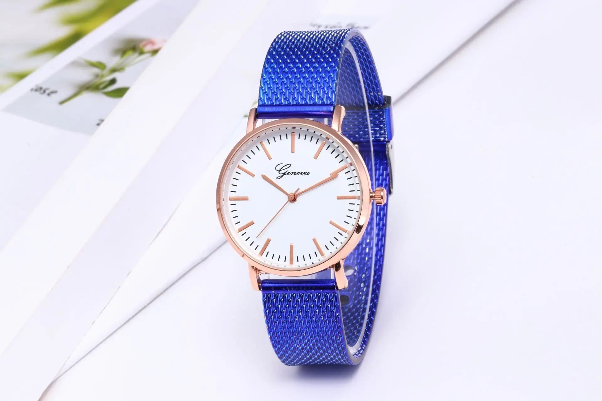 Storazone Luxury Wrist Watches for Women Fashion Quartz Watch Silicone Band Dial Women Wathes Casual Ladies watch relogio feminino