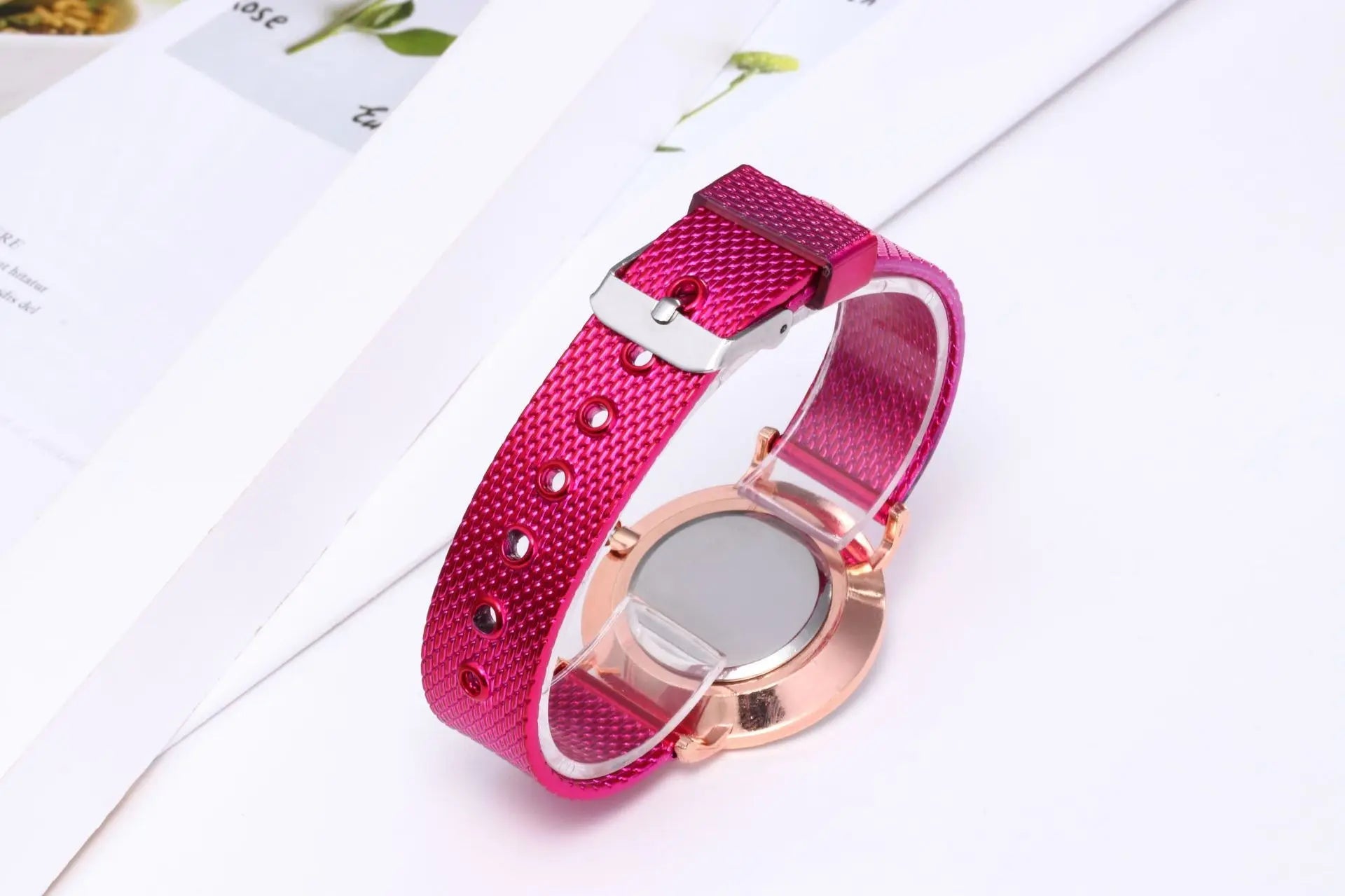 Storazone Luxury Wrist Watches for Women Fashion Quartz Watch Silicone Band Dial Women Wathes Casual Ladies watch relogio feminino