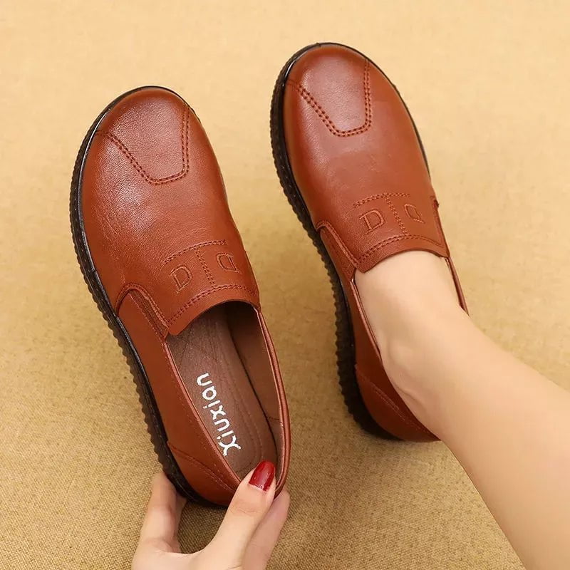 Storazone Moccasins Mom Flats Shoes Soft Sole Loafers Round Toe ShoesNew Spring and Autumn Flat Sole Non slip Female Casual Leather Shoes