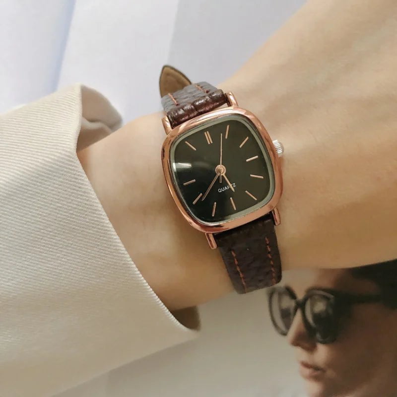 Storazone Retro Brown Women Watches Qualities Small Ladies Wristwatches Vintage Leather Bracelet Watch Fashion Brand Female Envío Gratis