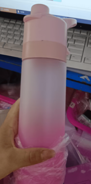 STORAZONE Sportwear Pink Spray Water Bottle For Girls Outdoor Sport Fitness Water Cup Large Capacity Spray Bottle Drinkware Travel Bottles Kitchen Gadgets