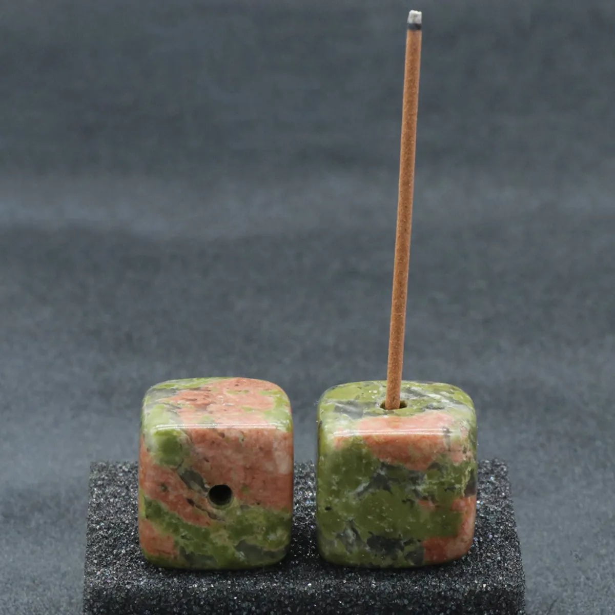 Storazone Unakite / 20mm-Hole 3mm 1pcs Natural Crystal Incense Sticks Holder Coil Censer Burner Rock Quartz Stone Base Buddhist Indoor Altar Table Home Decoration