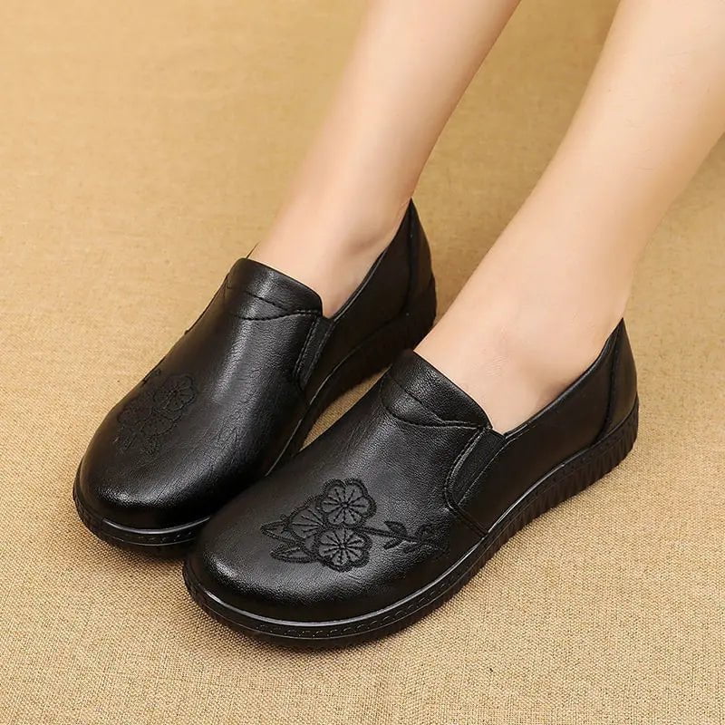 Storazone WB-379 Black / 7.5 / CN Moccasins Mom Flats Shoes Soft Sole Loafers Round Toe ShoesNew Spring and Autumn Flat Sole Non slip Female Casual Leather Shoes