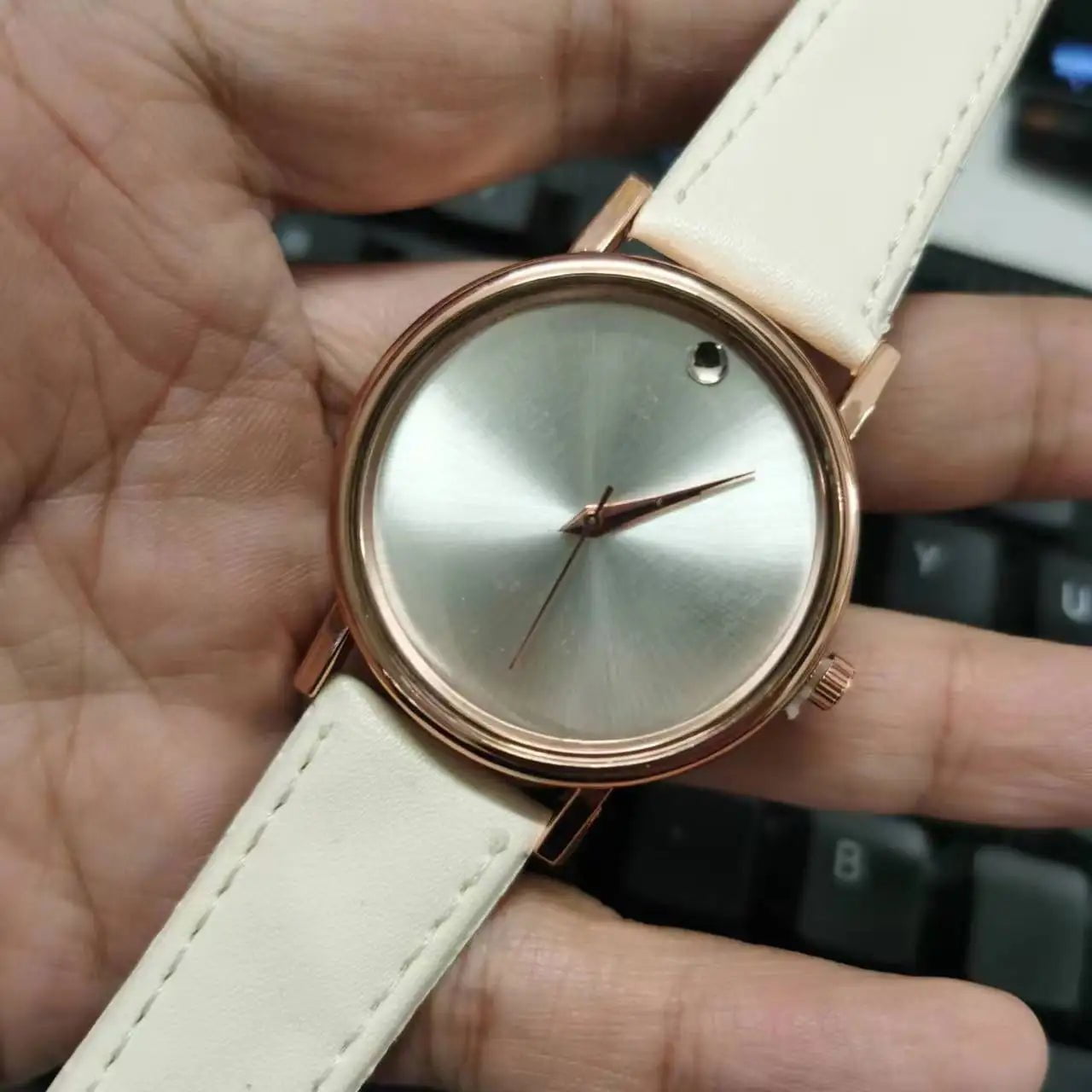 Storazone women 2 / CHINA Foreign trade antique watch fashion leather wrapped bracelet epidermis women table butterfly pendants wholesale children table