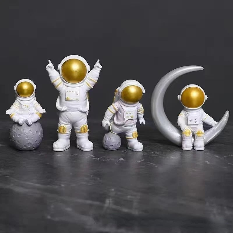 Storazone Yellow 4pcs 4 pcs Astronaut Figure Statue Figurine Spaceman Sculpture Educational Toy Desktop Home Decoration Astronaut Model For Kids Gift